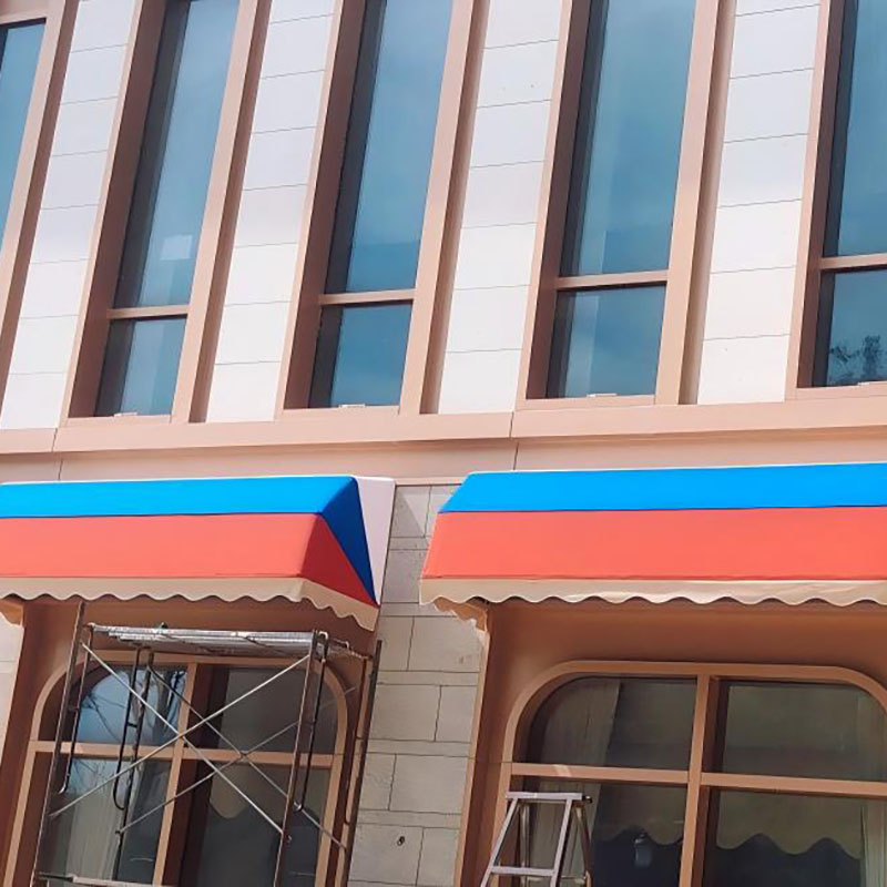 Awning Perancis Bermotor